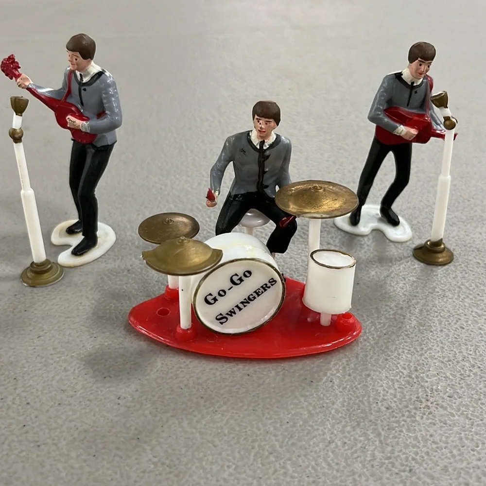 Vintage 60’s WILTON Go-Go BEATLES Swingers Plastic Cake Toppers